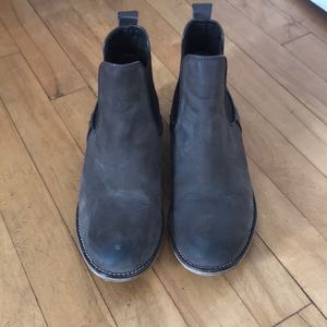 Steve Madden Chelsea boots